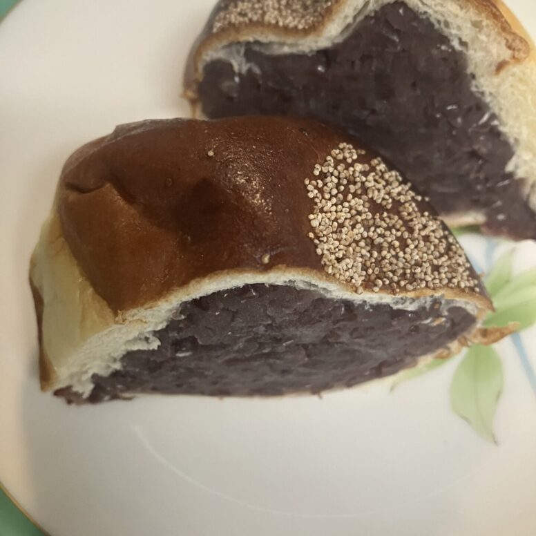 大学の閉校と思い出のパン屋さん